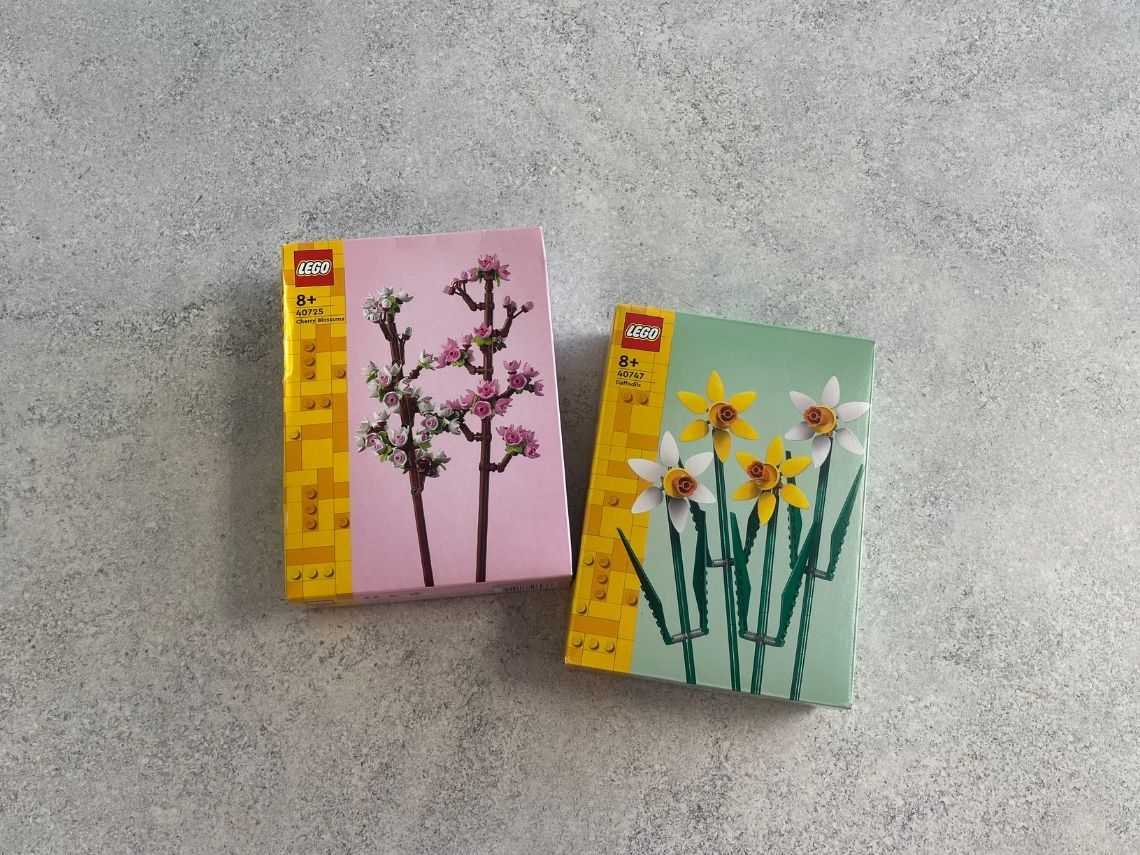 Enter To Win LEGO Flowers