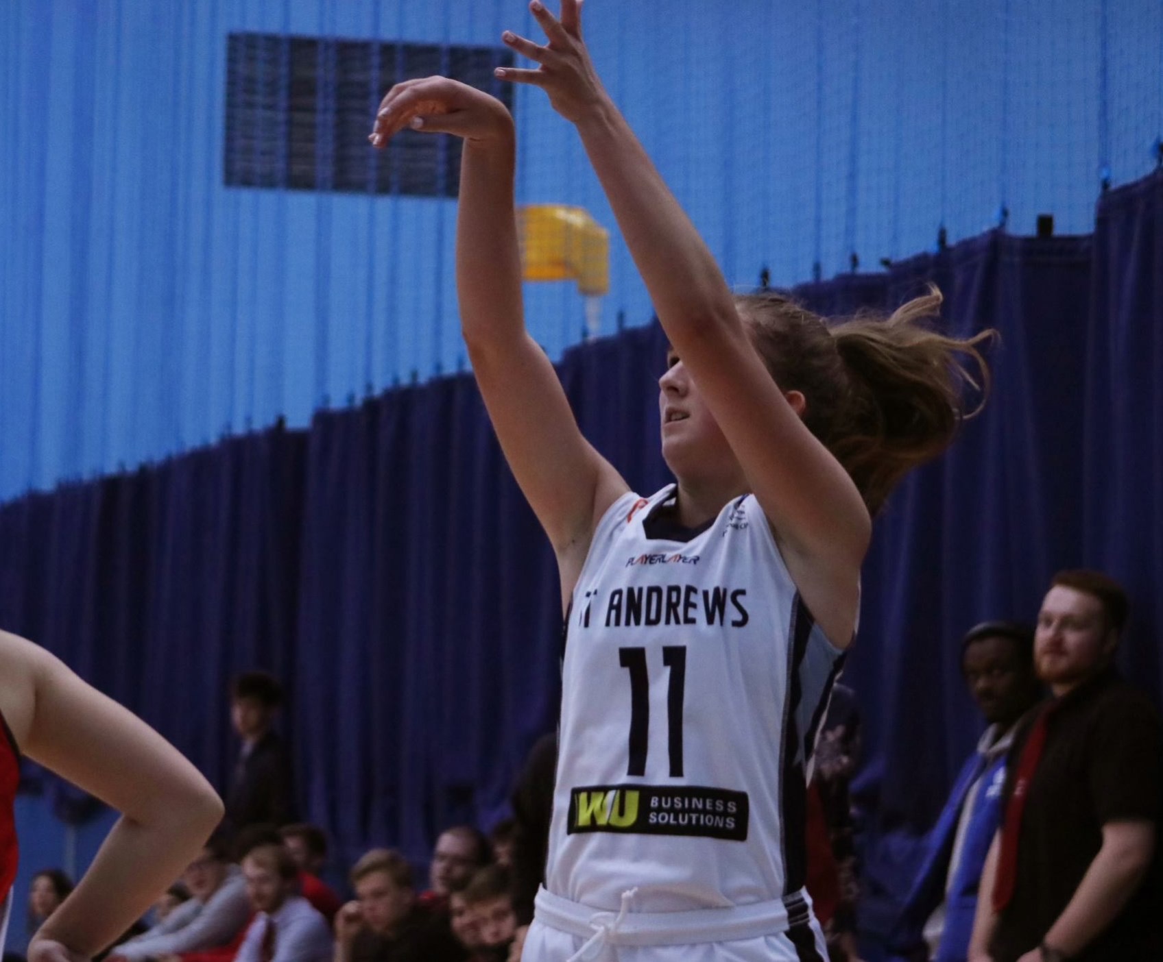 Fiona waddell from the YPSP playing basketball
